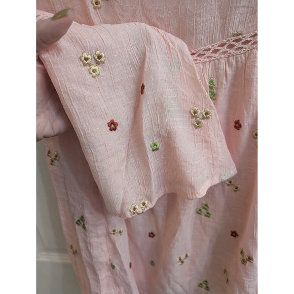 Figueroa & Flower Pink Embroidered Bell Sleeve Blouse Top 3/4 Sleeve - Size PL - Picture 4 of 5